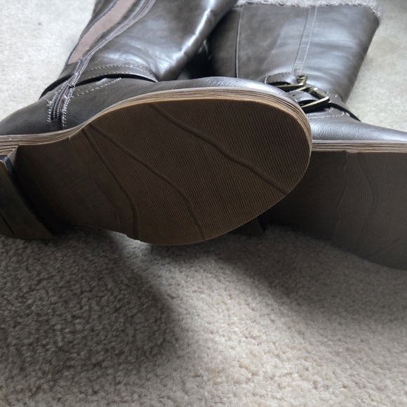 Torrid Sweater Boots Taupe Size 8 Wide and Wide Calf - Picture 3 of 5